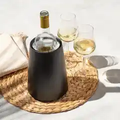 Элегантный чёрный охлаждающий чехол для вина