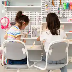  Модульная система полок и места для хранения в детской комнате