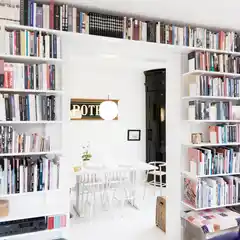 Решение для создания библиотеки вокруг двери