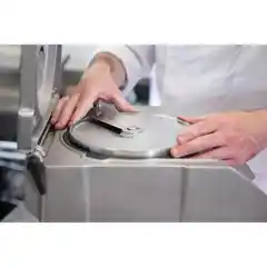 Профессиональная овощерезка, 2 скорости, 400 В, 750 Вт — Hendi