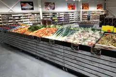 Мобильные стеллажи для овощей и фруктов с плоской или наклонной выкладкой