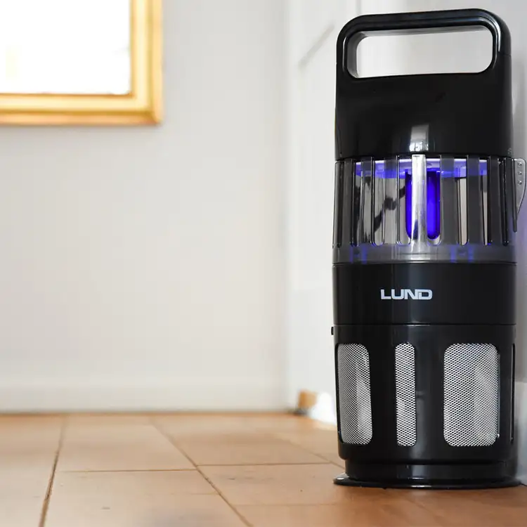 Лампа от насекомых с вентилятором УФ-А, 15 Вт