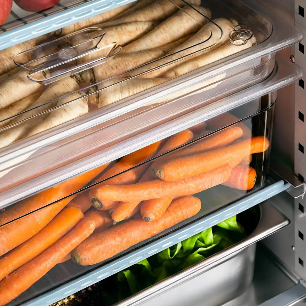 Шкаф холодильный нержавеющий на ножках, GN 2/1, V 600 л Stalgast