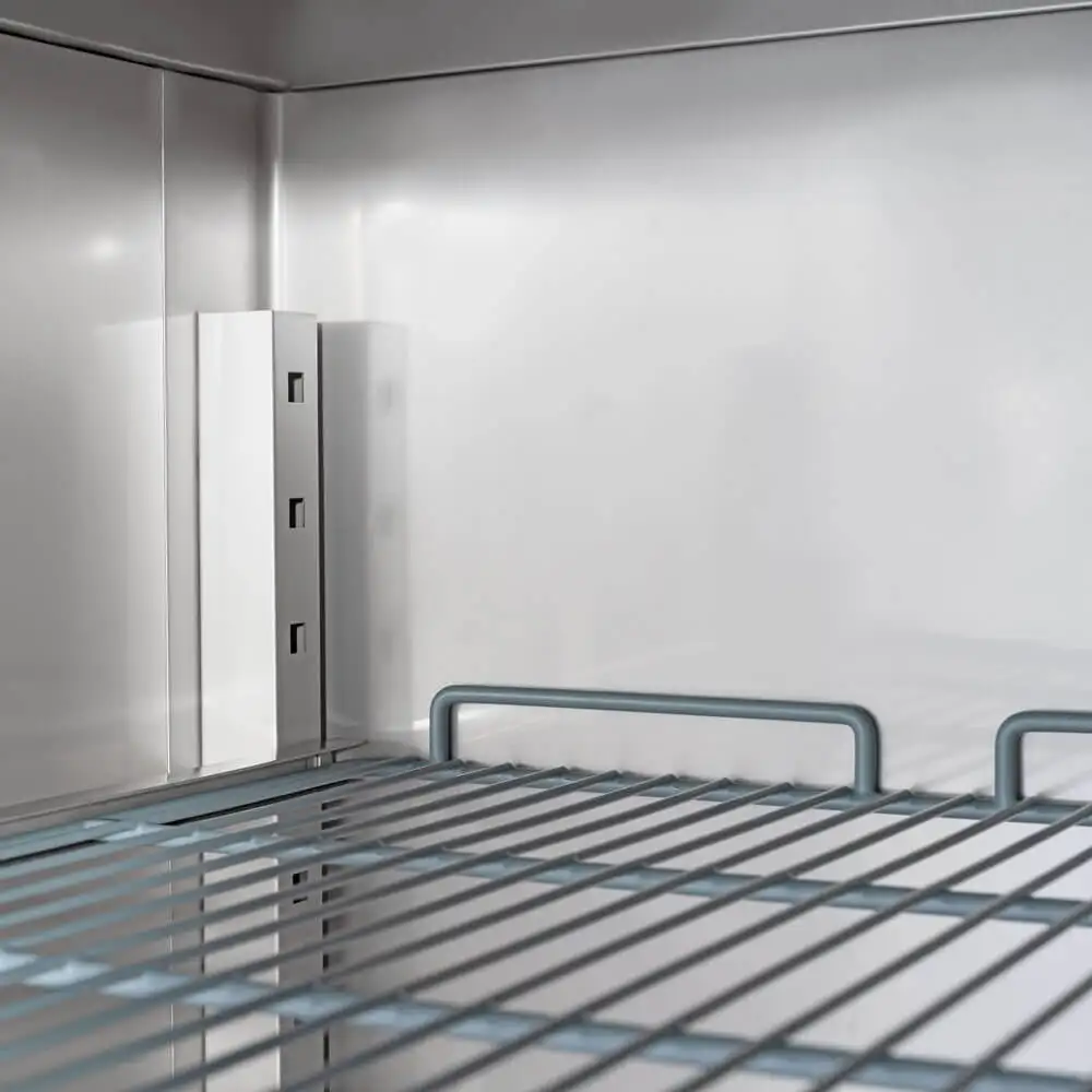 Шкаф холодильный нержавеющий на ножках, GN 2/1, V 600 л Stalgast