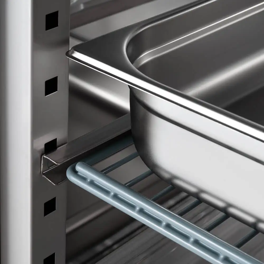 Шкаф холодильный нержавеющий на ножках, GN 2/1, V 600 л Stalgast