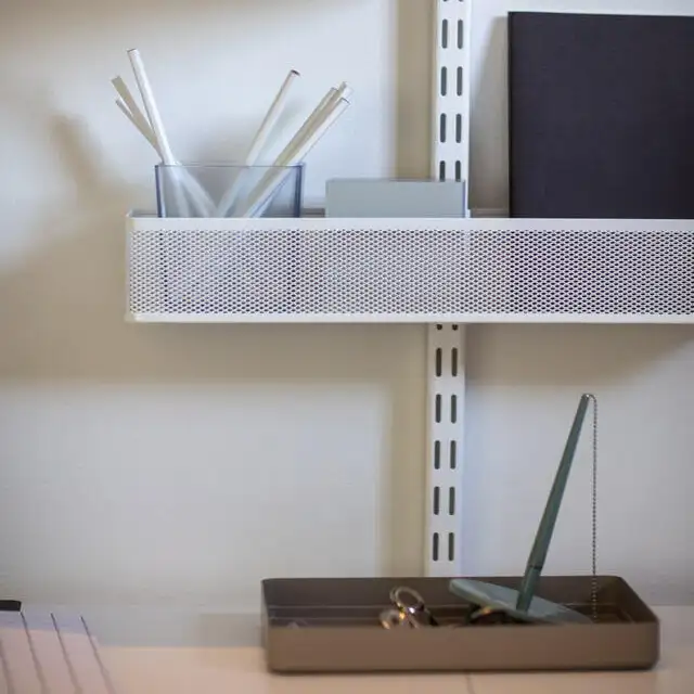 Домашний офис за раздвижными дверями