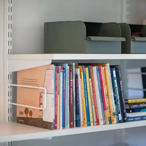 Домашний офис за раздвижными дверями