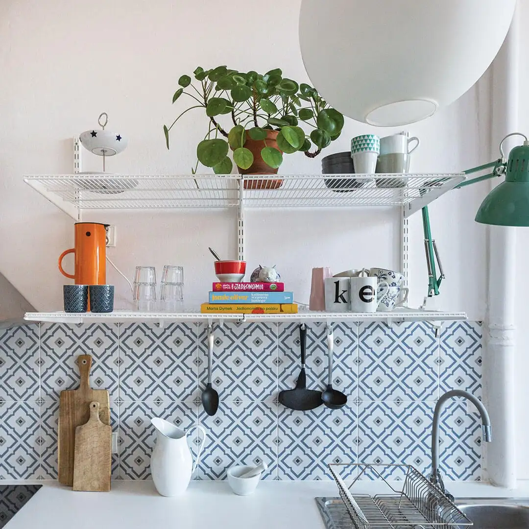 Настенная система полок