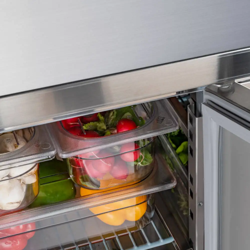 Стол холодильный с бортиком, 3-дверный, V 417 л Stalgast