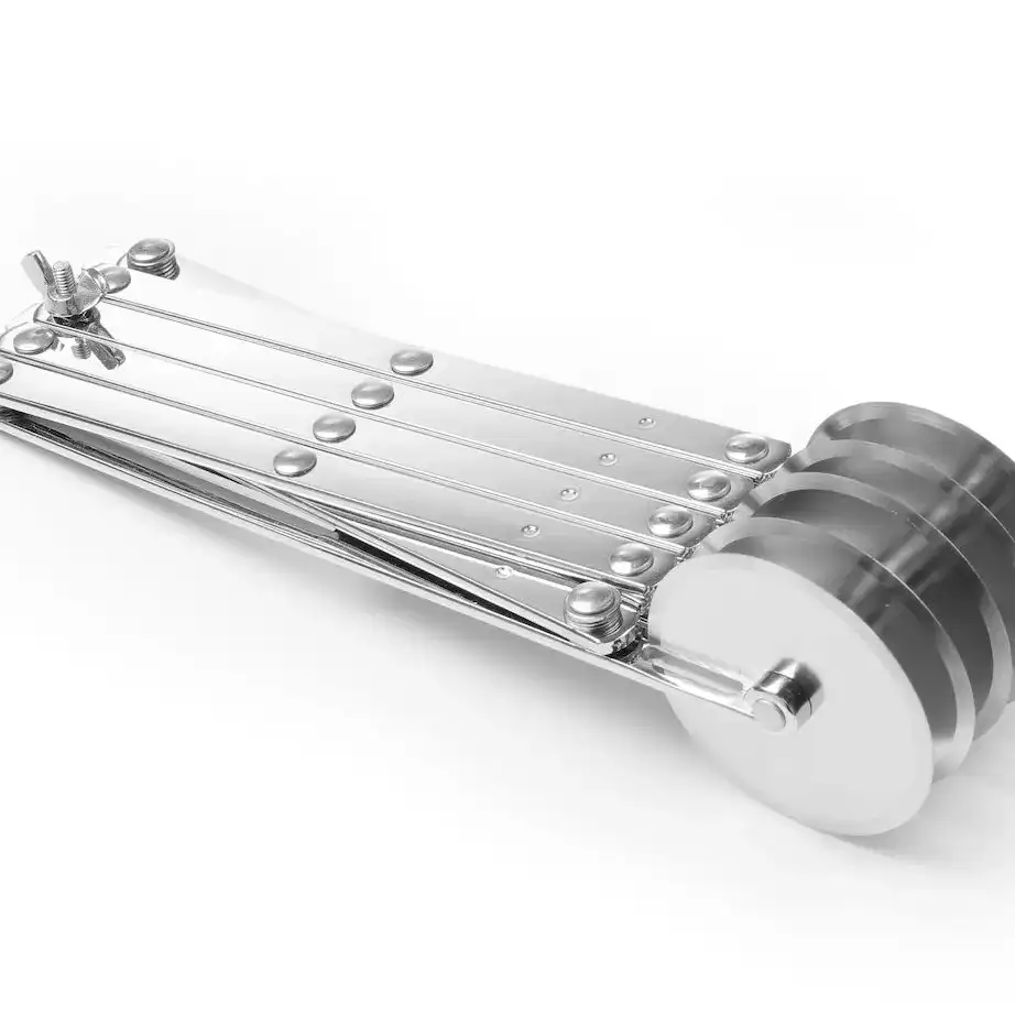 Тесторез с 5 роликами, регулируемая ширина нарезки — HENDI