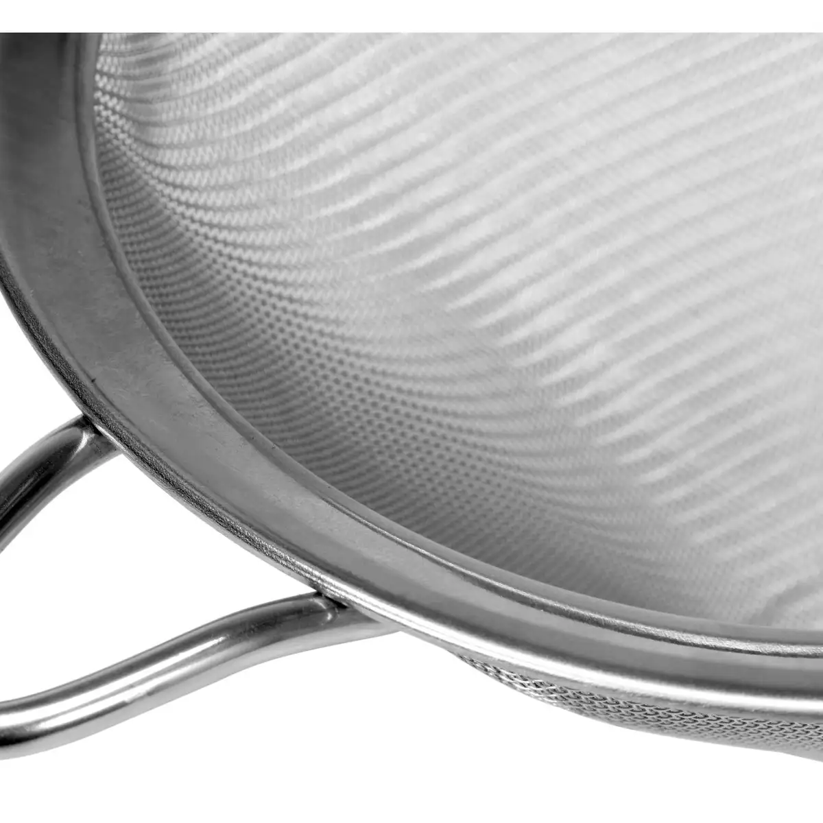 Шумовка с ситом YATO 220 мм