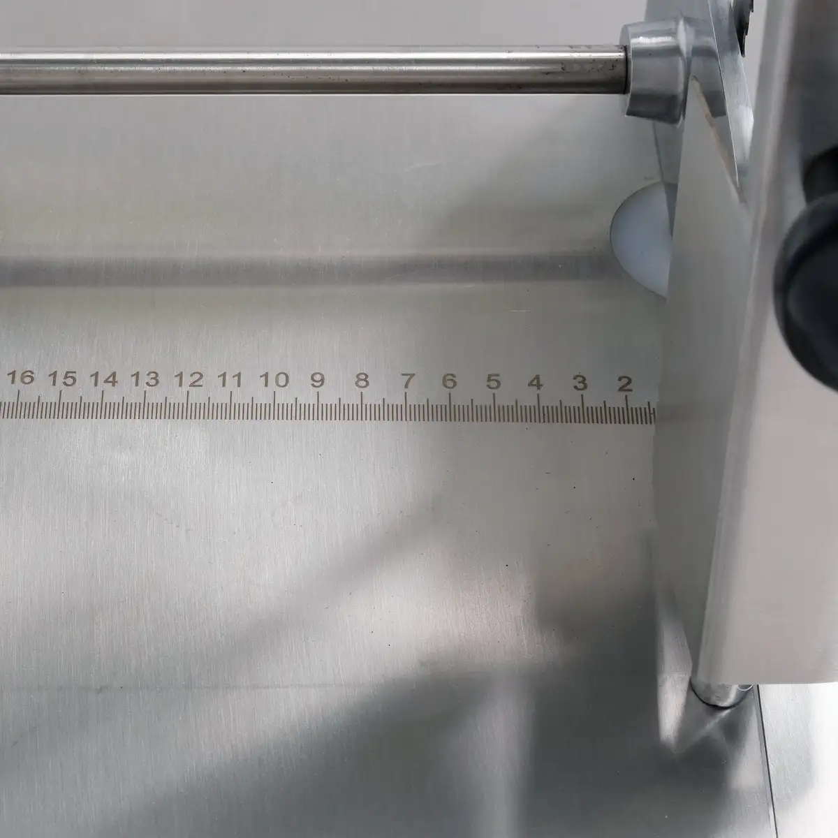 Аппарат для нарезки мяса YATO 850W