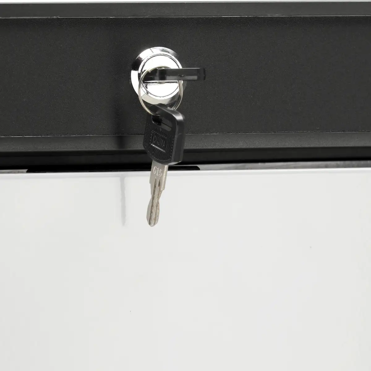 Морозильный шкаф 555 л, белый, YATO