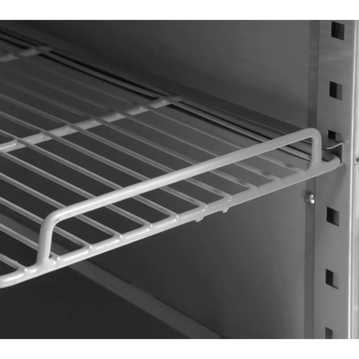 Охлаждаемый стол с надстройкой 240 л, 2 двери, YATO