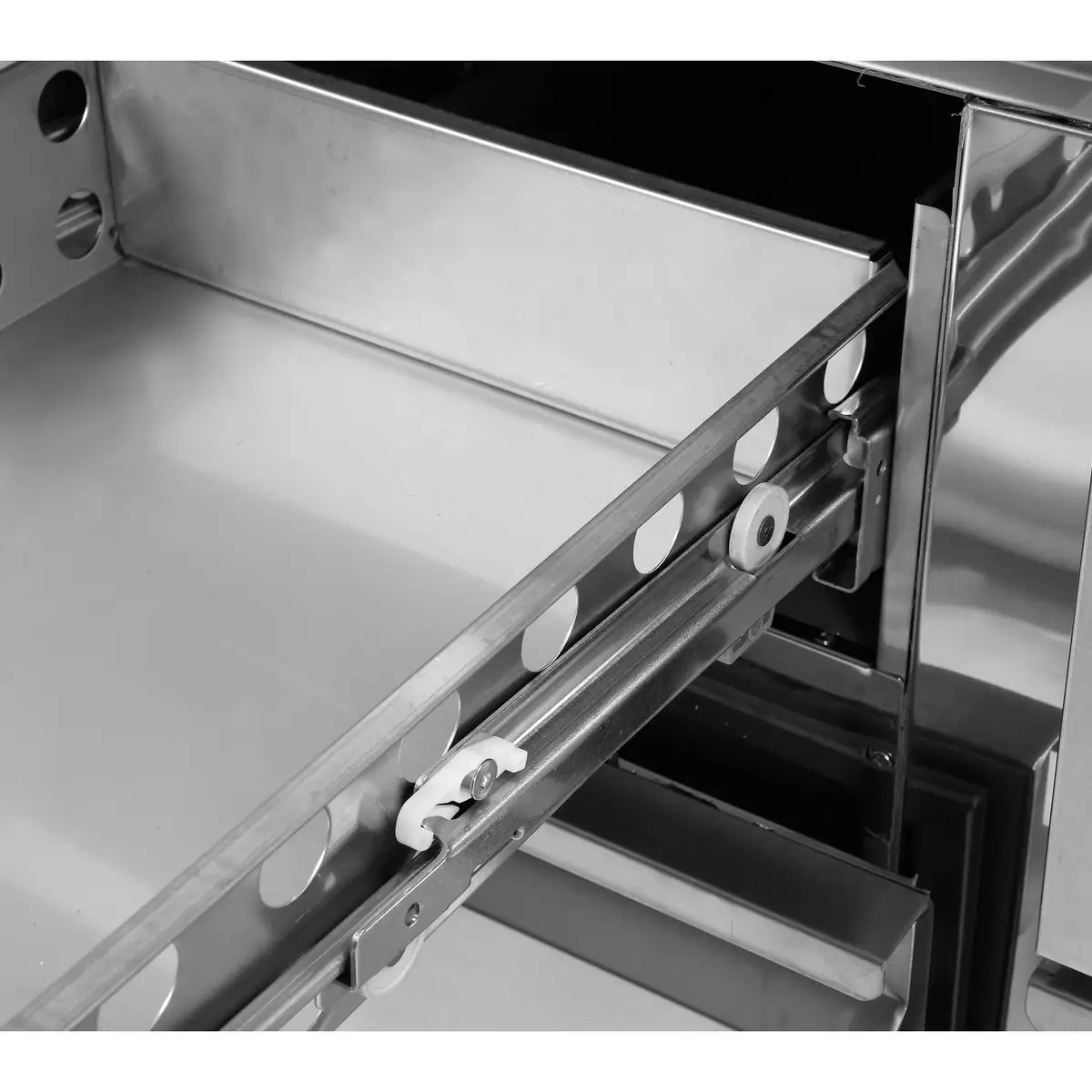 Холодильный стол, 220 л, YATO