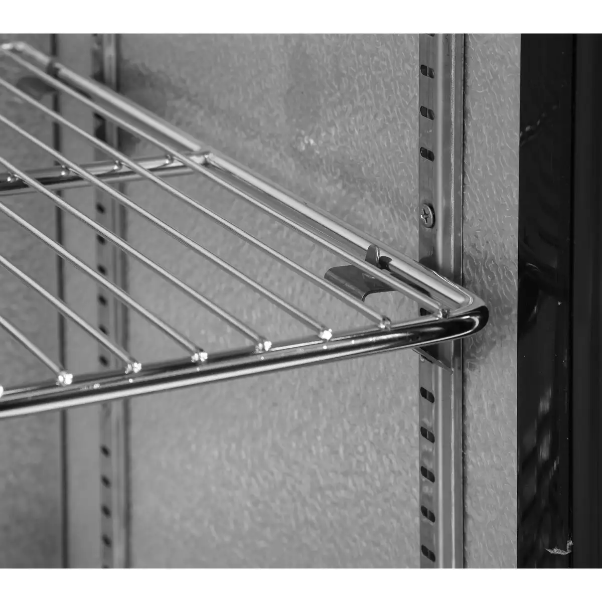 Холодильный шкаф/витрина для бутылок с 2 раздвижными дверями, 227 л, YATO