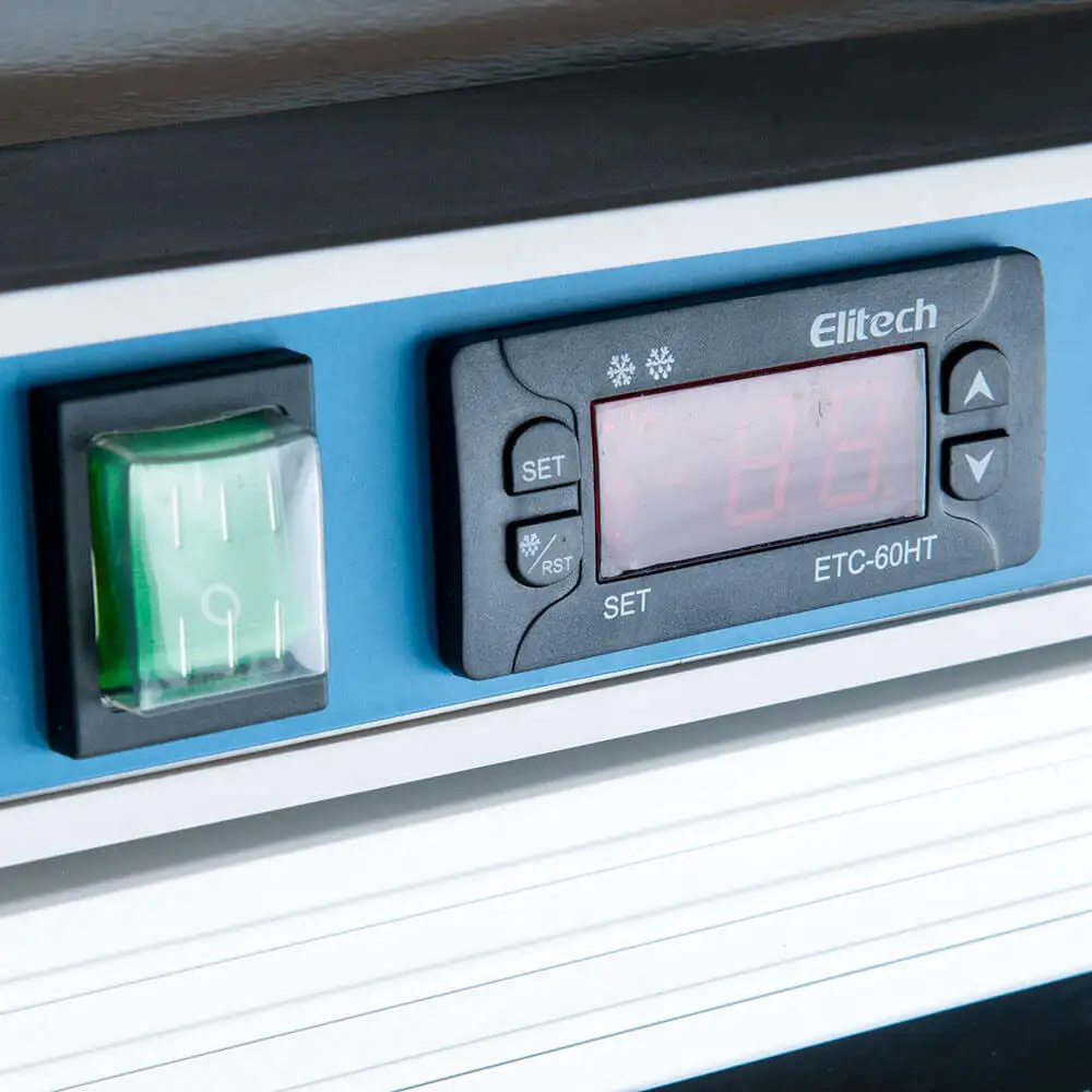 Холодильная витрина, V 620 л