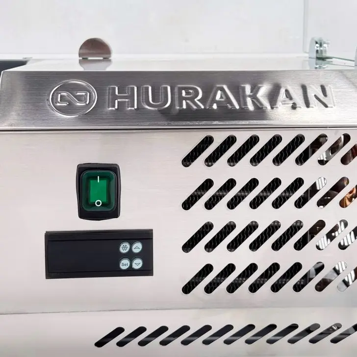 Холодильная витрина HURAKAN HKN-VRX1500/330