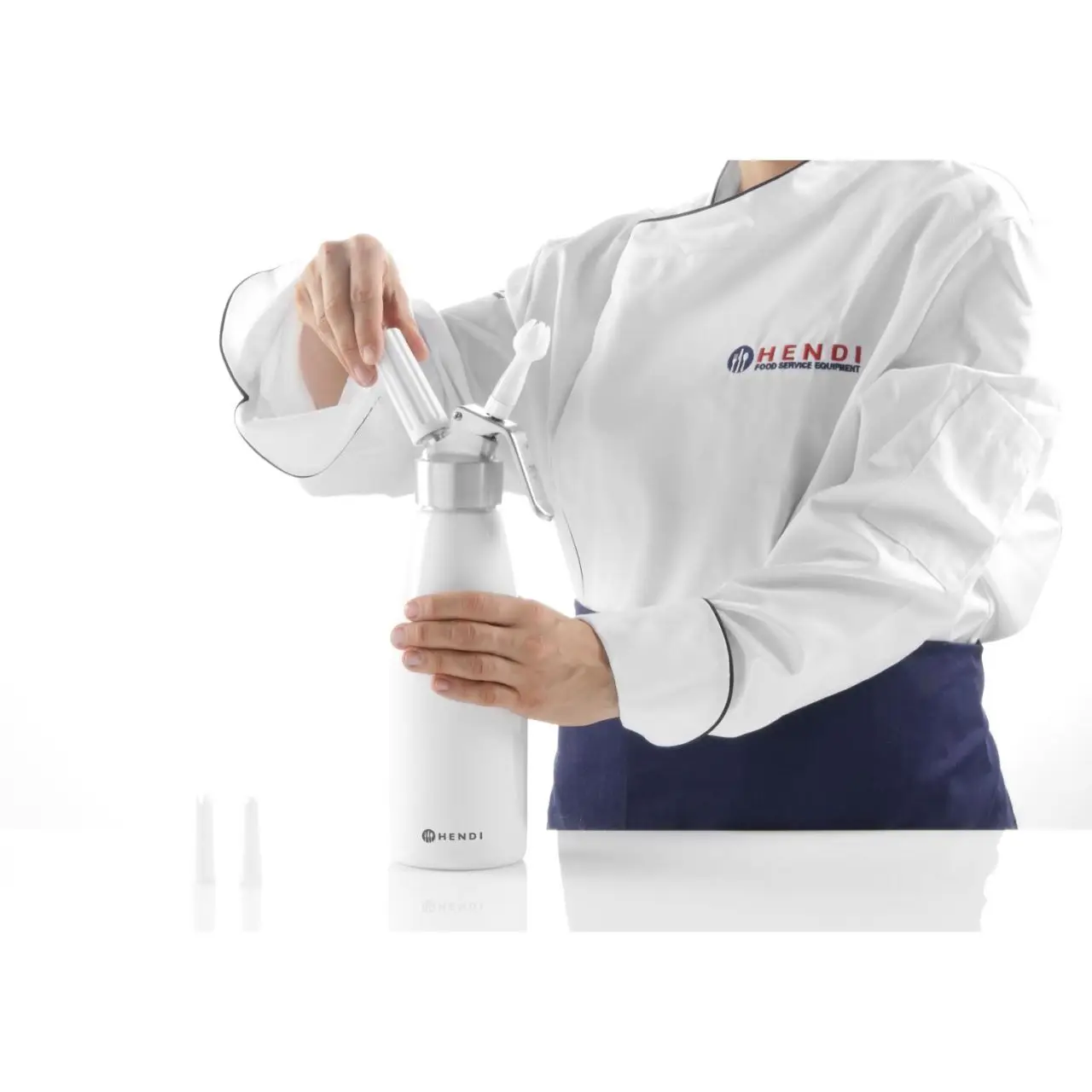 Аппарат для взбитых сливок Kitchen Line 0,5 л — HENDI