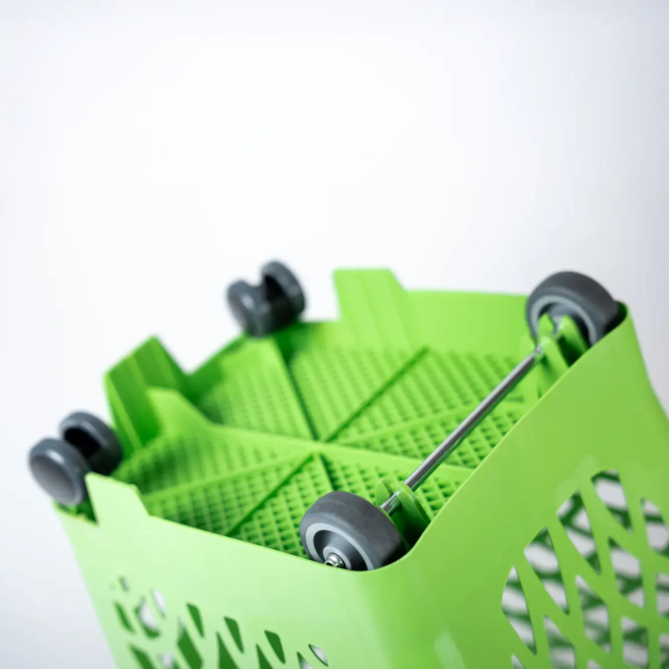 Покупательская корзина на колёсах Plastimark Slimmer 60 л — Синяя (RAL 5015)